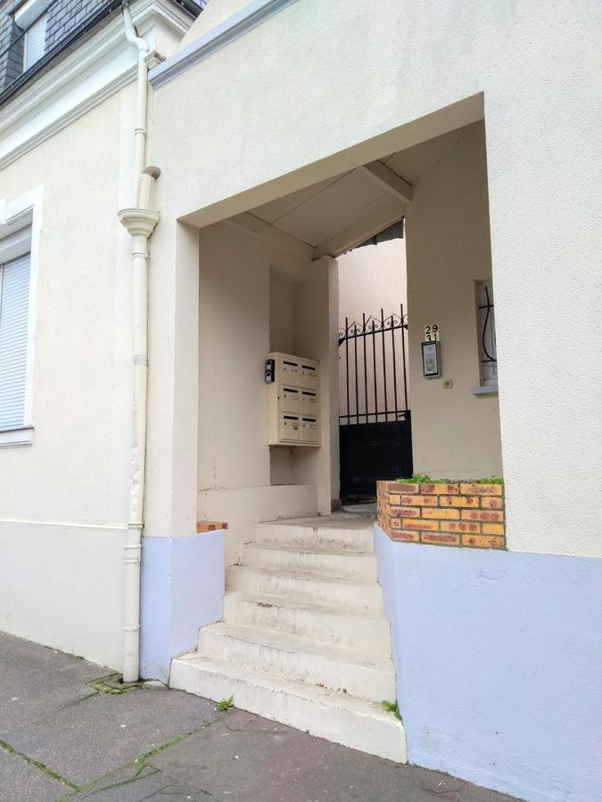 Duplex A La Gare Du Mans Bed and Breakfast Le Mans Exterior foto